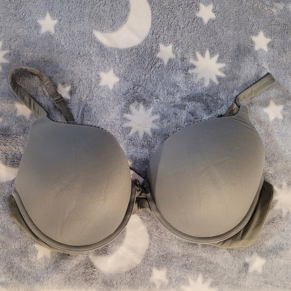 Victoria's Secret Body By Victoria Sage Green Ribbed Perfect Shape Bra Szie 36D